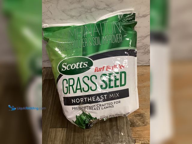 Lot 49-5411767 - Scotts Turf Builder 16 lbs. Grass Seed Northeast Mix with Fertilizer and Soil Improver, Premium Mix....