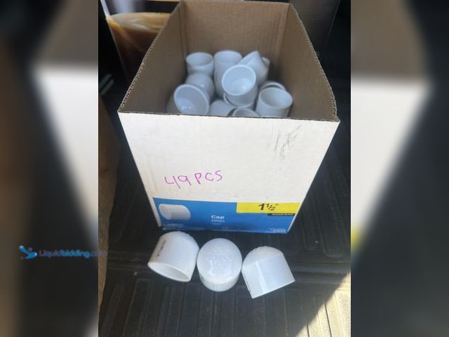 Lot 49-1912002 - 49 lasco pvc 1 1/2 Cap (slip)