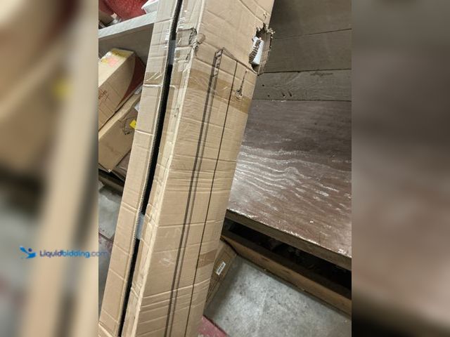 Lot 49-5487319 - 8ft LED Linear Light (4pack) (unable to test) (hardware and attachments included) Unused