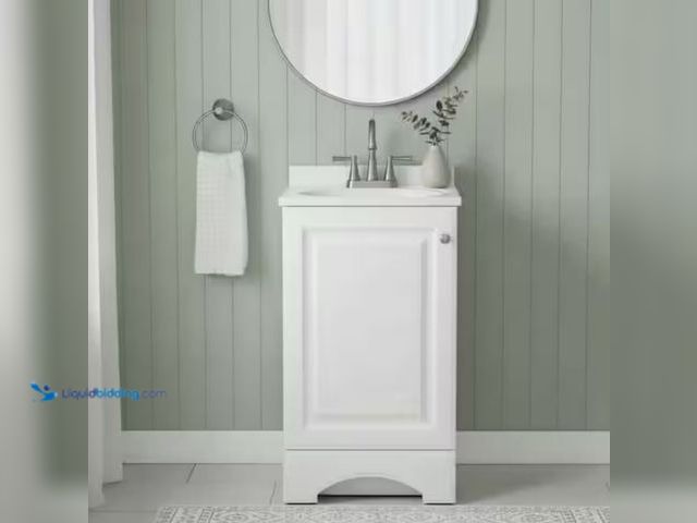 Lot 49-2005645 - Glacier Bay 19 in. Single Sink White Freestanding Bath Vanity with White Cultured Marble Top (Assemb...