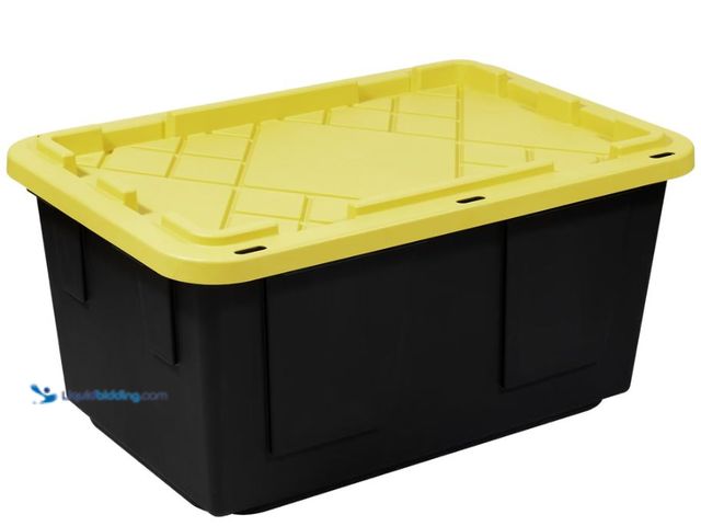 Lot 49-1623499 - Lot of (5) Greenmade 27 Gallon Storage Bin, Model # 718262, Unused, No attachments, Scuffs/Scratches...