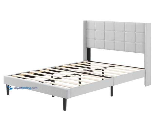 Lot 49-1625863 - Full‑Size Light Gray Upholstered Platform Bed Frame, Tufted Headboard with Solid Wood Slat Support, ...
