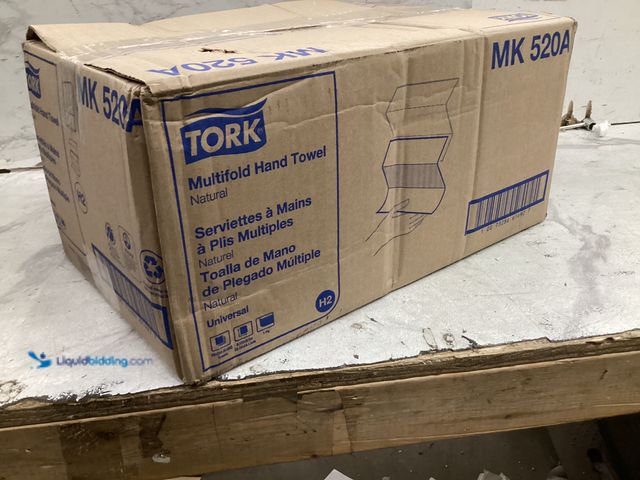 Lot 49-3564305 - Tork Multifold Hand Towel, Natural, 100% recycled, FSC certified, Compatible with H2 Dispensers, 16 ...