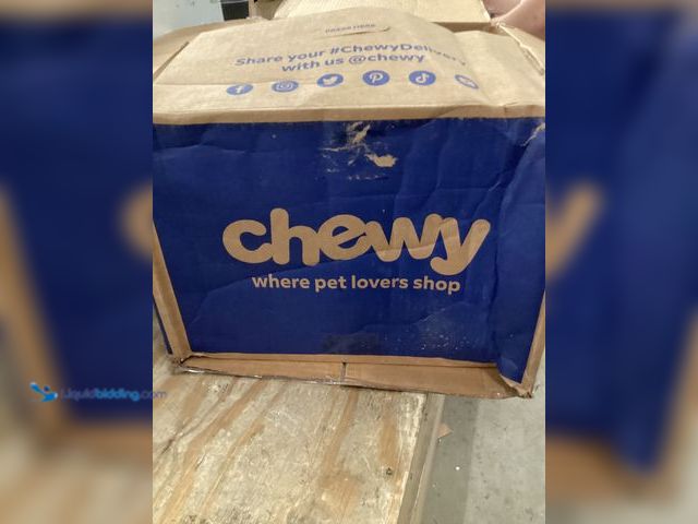 Lot 49-5436420 - 20"-22" x 100' Black boat cover. Used.