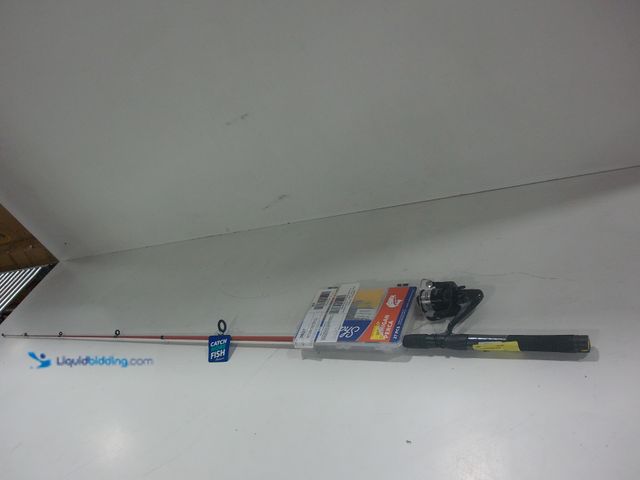 Lot 49-2021836 - Stern Fishing rod with tackle box. Model #CMF35. Unused. Scuffs and scratches.   Ref#WAL0909
