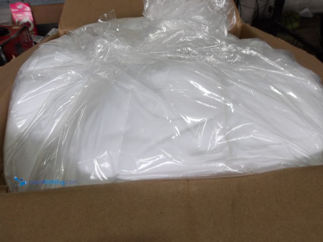 Lot 49-1513933 - Queen Size Comforter, White, Unused  Ref#4G-0723