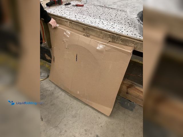 Lot 49-5460629 - 25 Inch Extra Large Planter Saucer Item is unused