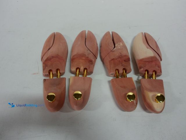 Lot 49-3473713 - Lot of (4) Shoe Stretchers, Unused, Wooden.  Ref#BULK1126