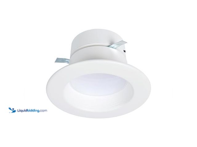 Lot 49-5452108 - HALO 4 inch LED Recessed Light Retrofit Selectable CCT 2700K-5000K Dimmable Dim to Warm 600/900 Lume...