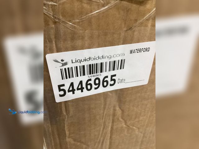 Lot 49-5446965 - Cat Tree Tower, 46 inch Modern Cat Tree for Indoor Cats Large Adult, Luxury Cat Condo with Scratchin...