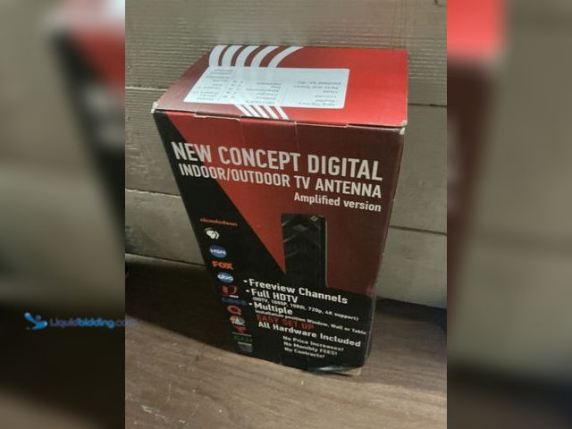 Lot 49-5484601 - UMUSTHAVE Digital Indoor/Outdoor TV Antenna (amplified version) New