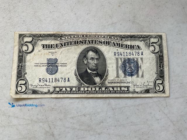 Lot 49-1830003 - 1934 D LARGE BLUE SEAL UNITED STATES FIVE DOLLAR SILVER CERTIFICATE #COINS0219