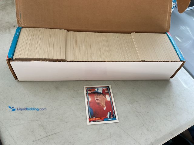 Lot 49-5350458 - Other 1992 TOPPS BASEBALL COMPLETE 792 CARD SET INCLUDING KEN GRIFFEY JR AND MORE