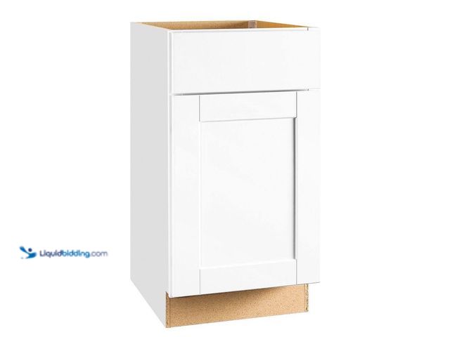 Lot 49-5435505 - Hampton Bay
Shaker 18 in. W x 24 in. D x 34.5 in. H Assembled Base Kitchen Cabinet in Satin White w...