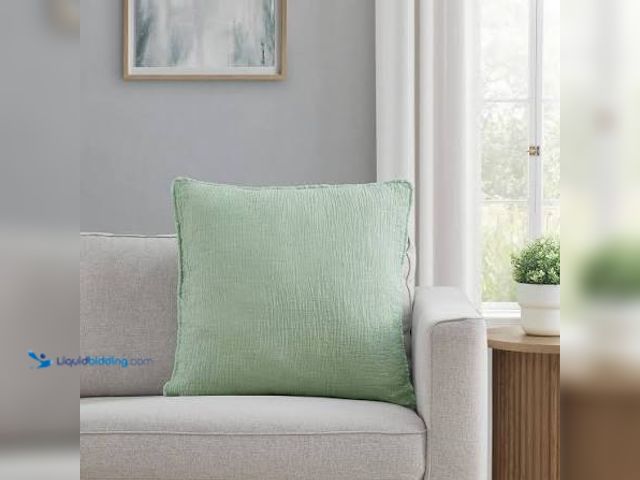Lot 49-5544031 - QTY 2 - Better Homes & Gardens 22" x 22" Seafoam Green Oversized Cotton Gauze Fringe Decorative Pill...