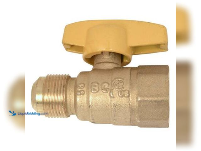 Lot 49-5558987 - BrassCraft 5/8 in. OD Flare (15/16-16 Thread) x 3/4 in. FIP Gas Ball Valve Model # PSSC-60 UNUSED
