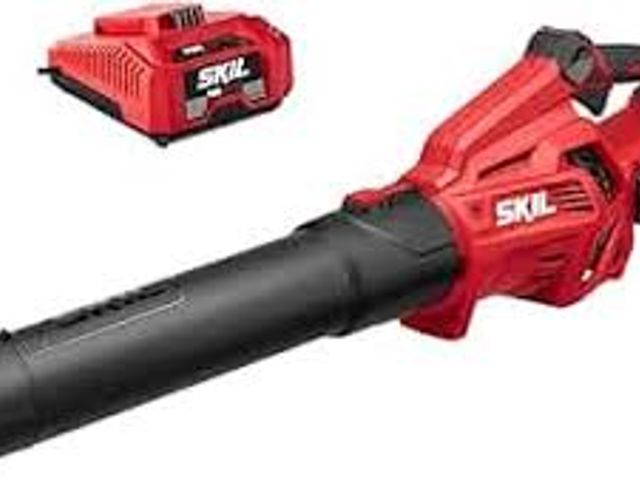 Lot 49-3566739 - SKIL PWRCore 40V Brushless Leaf Blower Kit, 530 CFM, 140 MPH, battery charger and attachments includ...