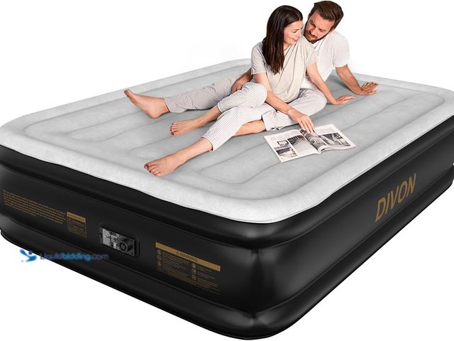Lot 49-5553075 - DIVON Full Air Mattress with Built-in Pump, 18" Raised for Guests, Camping B0DP2Q9B1W UNUSED.