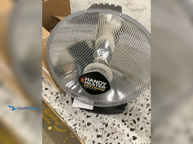 Lot 49-3536730 - Handy Heater Heatwave Model: HEATPN-MC1 Item is unused, tested/works, out of box.