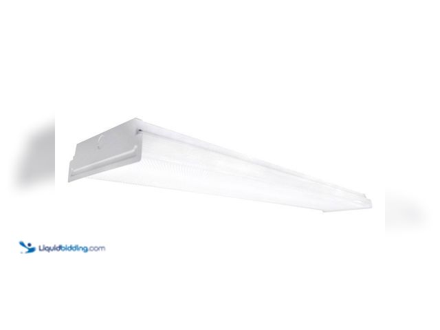 Lot 49-5413330 - Commercial Electric
1-Pack 4 ft. 5600 Lumens Square Lens Integrated LED White Wrap Light, 4000K (2-...