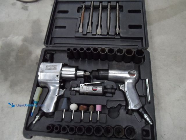 Lot 49-1820124 - 36 Campbell Hausfeld PL1502, PL1520, PL1534 Cordless Air Powered Air Tool Set Campbell Hausfeld 36 P...