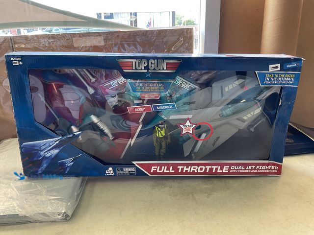 Lot 49-1977157 - Other NEW TOP GUN FULL THROTTLE DUAL JET FIGHTER WITH FIGURES AND ACCESSORIES #COINS0723