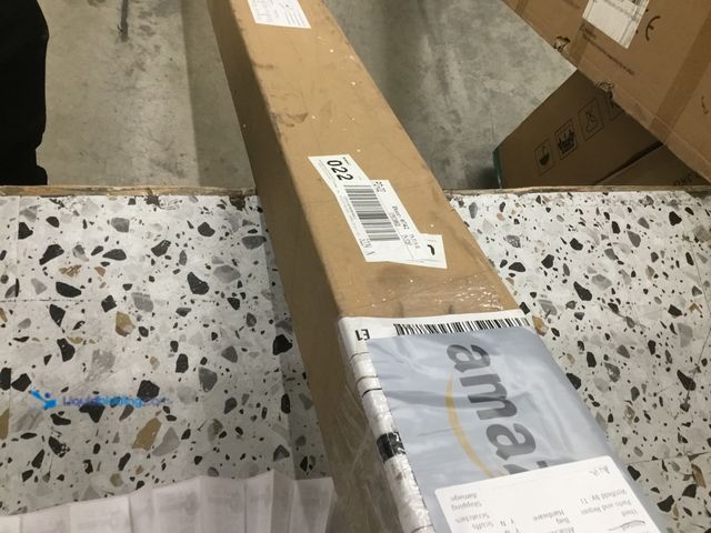 Lot 49-3536608 - LED Tube Light 8 Ft Item is unused in a PK of 10