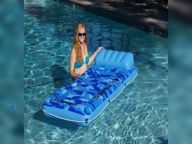 Lot 49-5545667 - Inflatable Pool Floating Raft (Blue) Unused