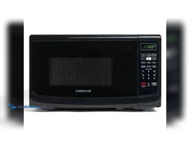 Lot 49-5459623 - Farberware 700-Watt Compact Countertop Microwave Oven-0.7 cu. ft. in Black.Model # FMO07WEIBK. Unuse...