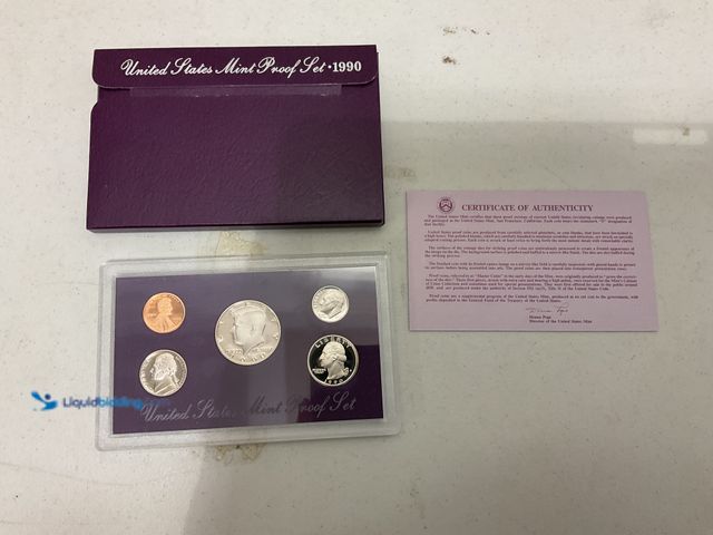Lot 49-2009096 - Other WOW AN AMAZNG 1990 UNITED STATES MINT PROOF SET IN FACTORY BOX AND CONTAINER WITH COA AN AMAZI...