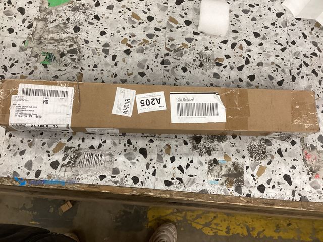 Lot 49-5486297 - Cellular Window Roller Shade (white) Item is unused