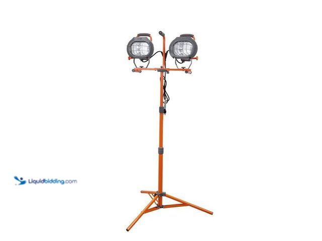 Lot 49-5454329 - HDX 1200-Watt Halogen Tripod Work Light, Model # H1200DPT, itrem is unused.