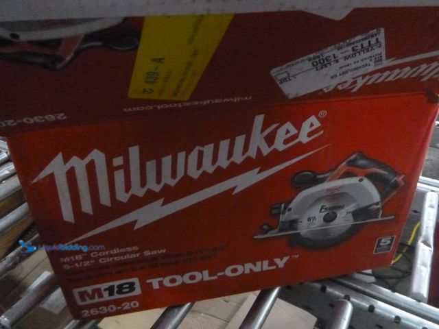 Lot 49-1514946 - Milwaukee M18 18V Lithium-Ion Cordless 6-1/2 in. Circular Saw (Tool-Only) Model # 2630-20, Unused  R...