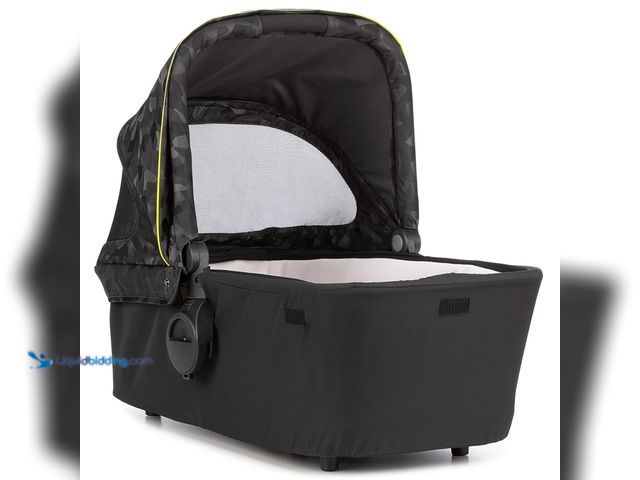 Lot 49-5409697 - Diono Excurze Luxe Carrycot for Newborn Baby, Stroller Bassinet for Baby, Breathable Mattress for Co...