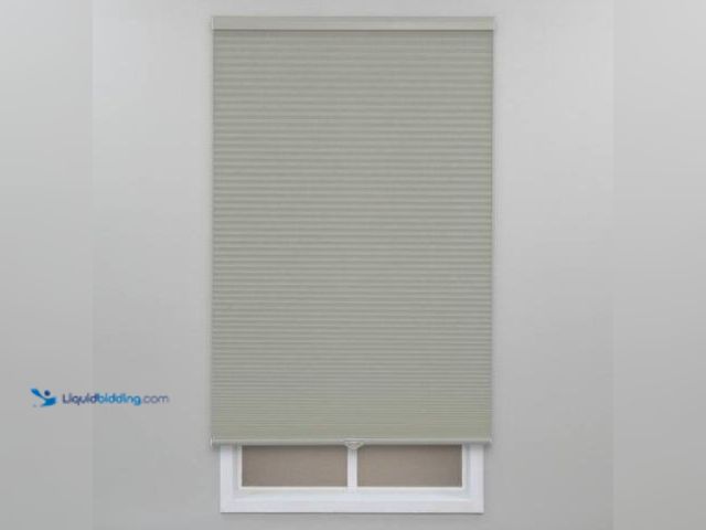 Lot 49-2025683 - Perfect Lift Window Treatment Gray Cloud Cordless Light Filtering Polyester Cellular Shades - 51 in....