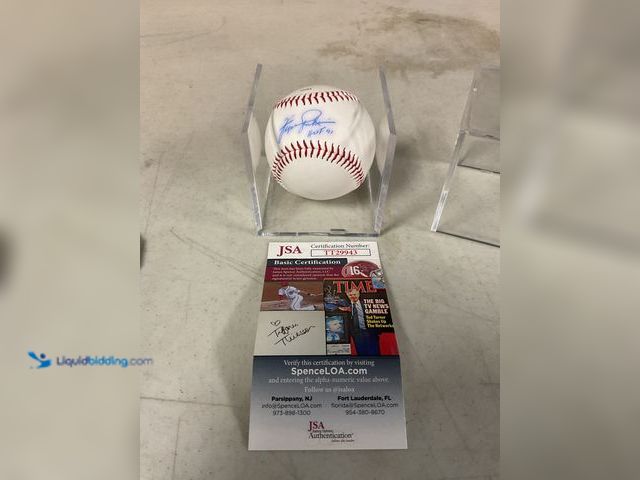 Lot 49-1505634 - COLLECTIBLE VERY NICE CHICAGO CUBS FERGIE JENKINS AUTOGRAPHED BASEBALL WITH JSA COA #COINS1211