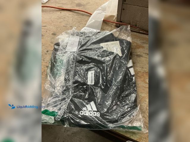 Lot 49-3531169 - adidas Defender IV Medium Duffle Bag Unused