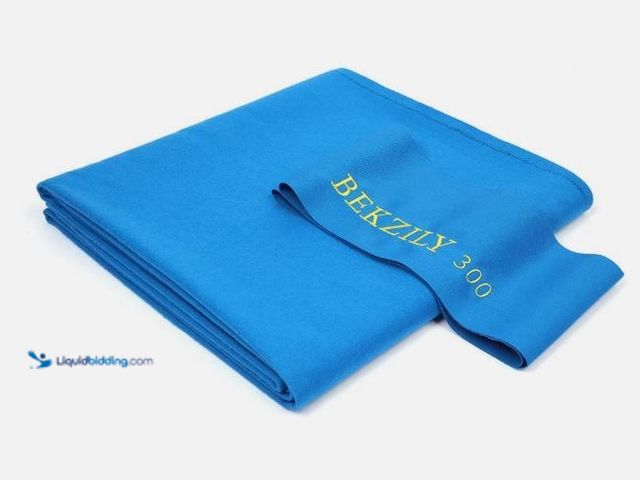 Lot 49-5446808 - BEKZILY 300 Pool Table Cloth Set 9 ft Item is unused.