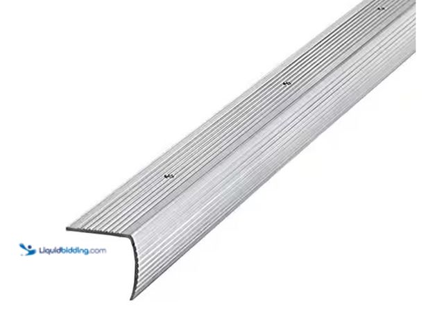 Lot 49-5561083 - M-D Building Products
1-1/8"X1-1/8"X 36" SILVER ALUMINUM STAIR EDGING W/SCREW NAILS, Unused, 6 Piec...