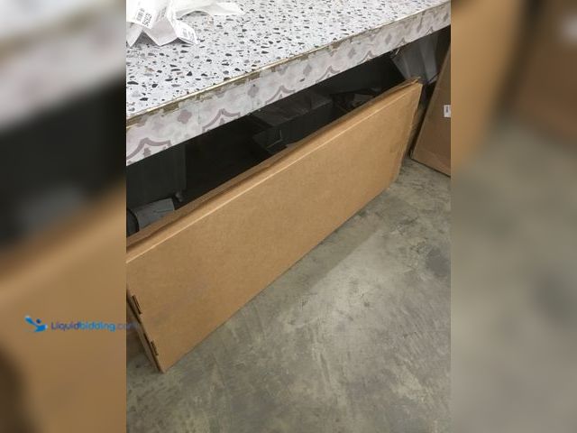 Lot 49-5416129 - White Board Closet Kit. [Model: 680160-wh] Unused