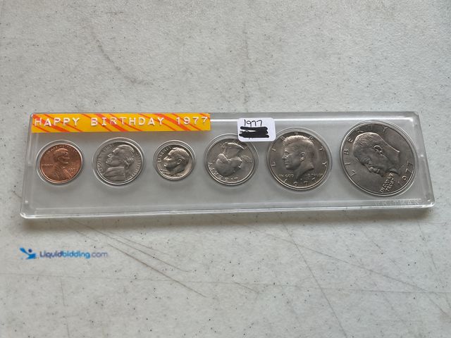 Lot 49-1804554 - 1977 UNITED STATES MINT SET 6 COINS