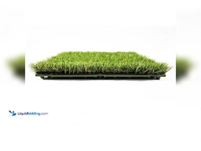 Lot 49-5435765 - TrafficMaster
Turf Squares 1 ft. x 1 ft. Artificial Grass Interlocking Tiles (9-Pack) Unused