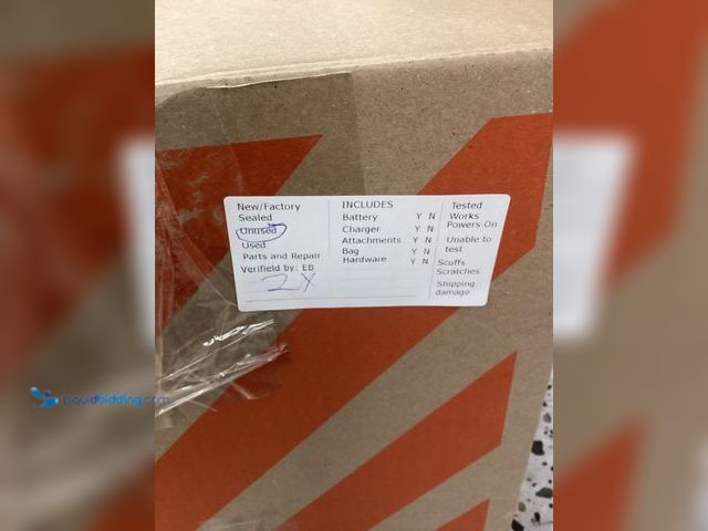 Lot 49-3527921 - Christmas Holiday Wreath Set Decoration Item is unused in a PK of 2.