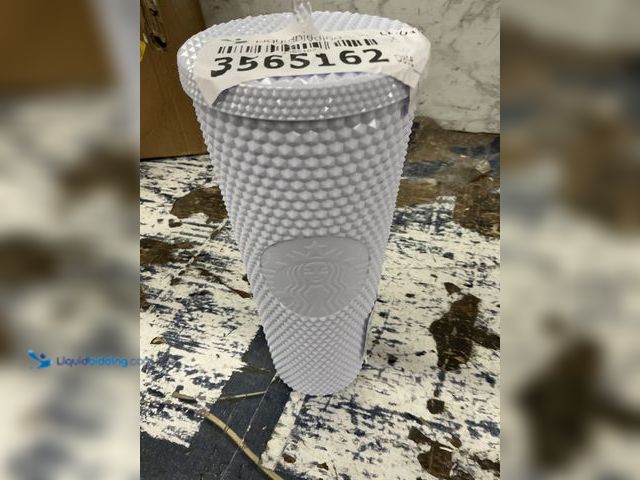 Lot 49-3565162 - Starbucks Holiday Studded Cold Cup Tumbler 24 oz Venti White Textured 2024 Unused