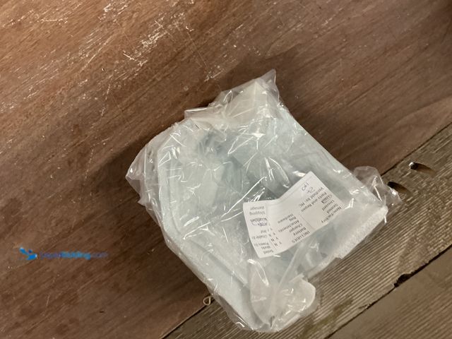 Lot 49-5449531 - HAYDON Heat Base 750 90-Degree Outside Corner for Baseboard Heaters (2pack) Used