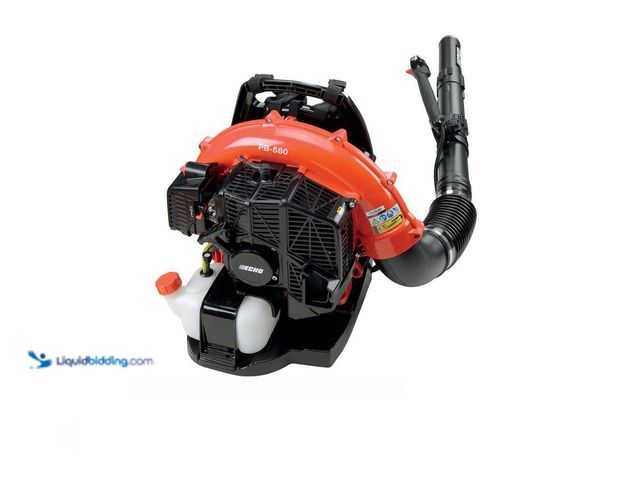 Lot 49-5413858 - ECHO
216 MPH 517 CFM 58.2cc Gas 2-Stroke Backpack Leaf Blower with Tube Throttle USED (TESTED)
