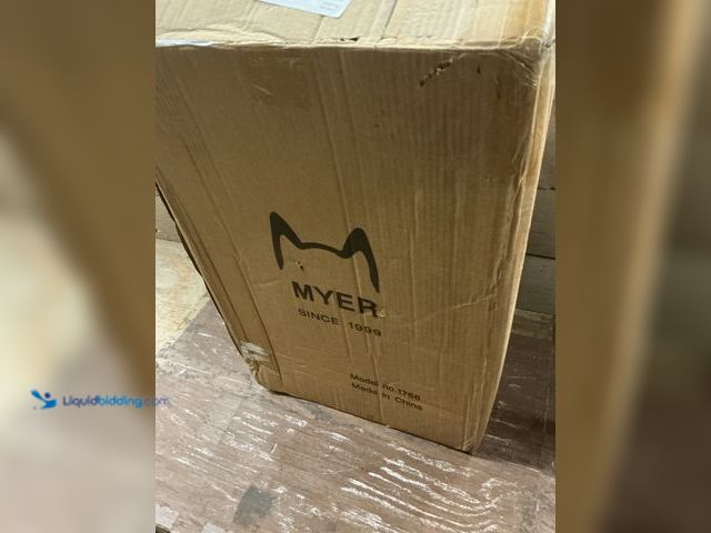 Lot 49-5487823 - MYER Beige 20" Luggage Bag Used