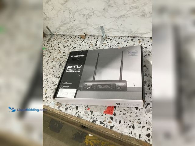 Lot 49-5478765 - Phenyx Pro PTU Series 2 Channel CB Radio Item is unused with attachments