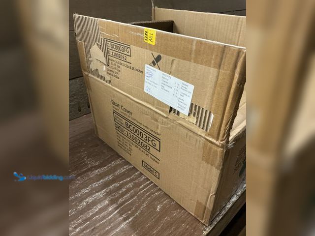 Lot 49-5487670 - Boat Cover up to 94" Unused