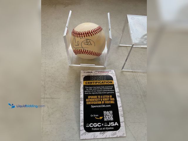 Lot 49-1505796 - COLLECTIBLE AMAZING DETROIT TIGERS LEGEND CECIL FIELDER AUTOGRAPHED BASEBALL WITH JSA COA #COINS0122